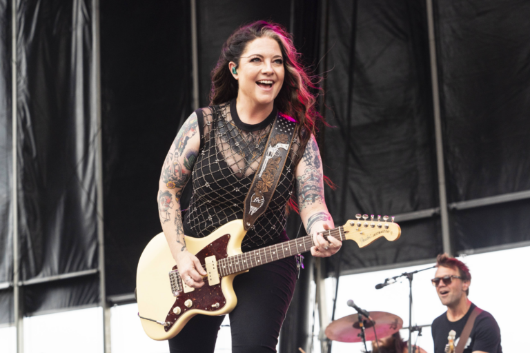 Is Ashley McBryde Gay? Having a Private Dating Life Leads to ...