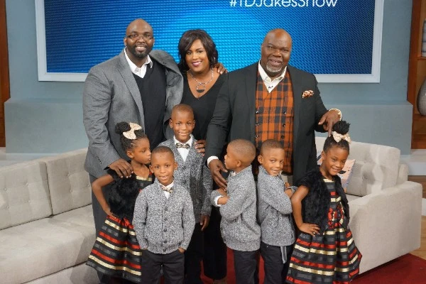 Is T. D. Jakes Gay? America Preacher Accused of Being in Intimate ...