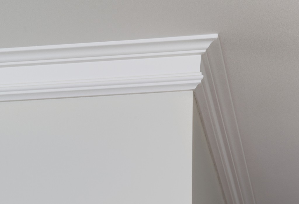 Choosing the Right Crown Molding for Your Home