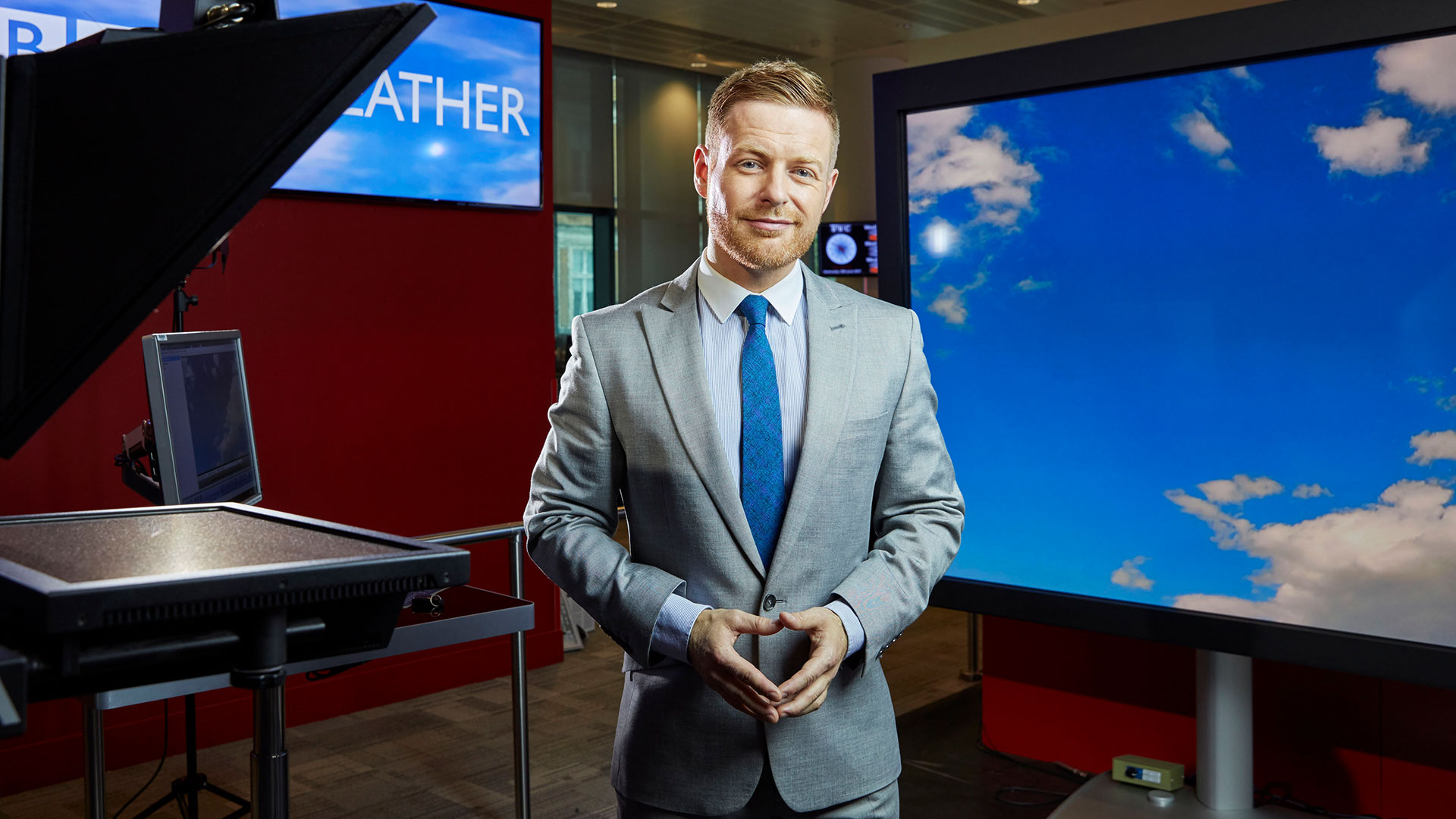 is tomasz schafernaker gay